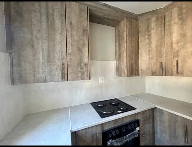 3 BEDROOM HOUSE FOR SALE IN VANDERBIJLPARK CW 1